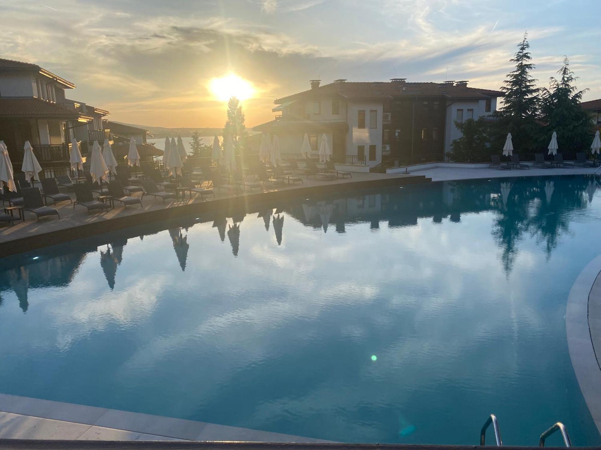Aj Apartment 1 With Pool View, Santa Marina Holiday Village, Sozopol Bagian luar foto
